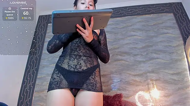 SHINYY STAR  online show from 04-09-26, 07:41