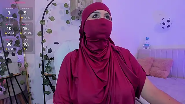 Snapshot of _Amirah chatting on 06-18-26, 05:50 Amirah online show from 06-18-26, 05:50