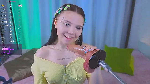 Tiny Emmy online show from 04-25-26, 05:43