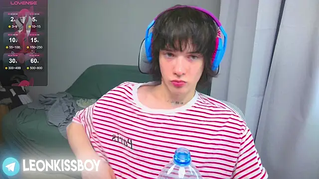 LeonBoykisser online show from 04-20-26, 06:53