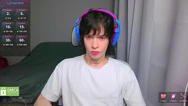 LeonBoykisser online show from 04-24-26, 08:22