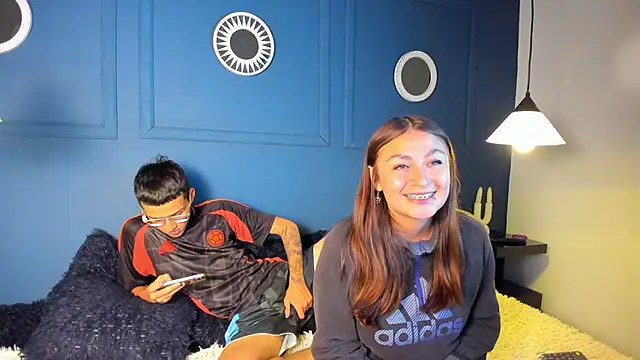 Snapshot of Iconic_souls chatting on 02-25-26, 03:49 Iconic souls online show from 02-25-26, 03:49