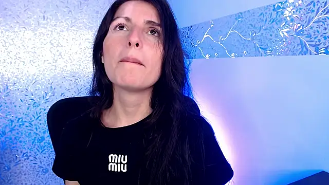 MiaVelasquez01 online show from 04-14-26, 06:36