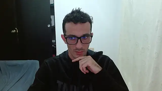 Snapshot of maskguy23 chatting on 06-16-26, 03:42 maskguy23 online show from 06-16-26, 03:42