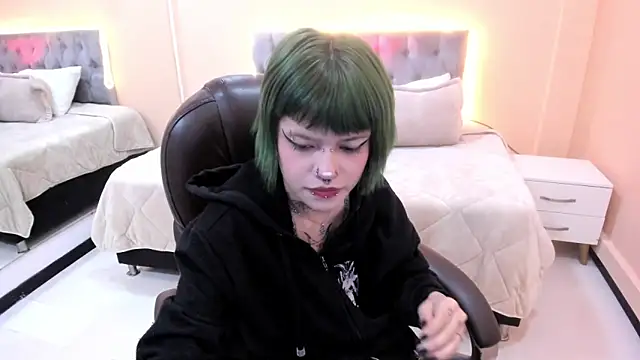 Bela Craxkerr online show from 02-24-26, 12:47