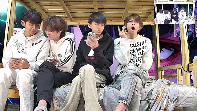 xiaohuangren01 online show from 03-13-26, 05:47