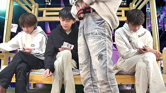 xiaohuangren01 online show from 03-14-26, 11:59