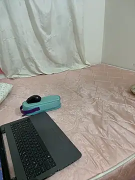 dolunay farah online show from 04-26-26, 09:40