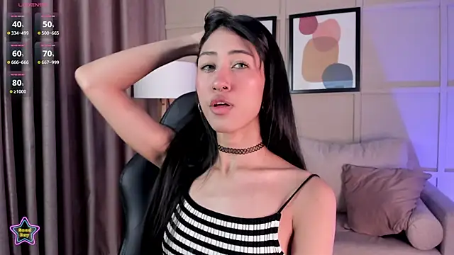 Snapshot of internett_sweetheart chatting on 06-16-26, 05:32 internett sweetheart online show from 06-16-26, 05:32