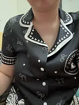 Donna9696 online show from 04-19-26, 09:41