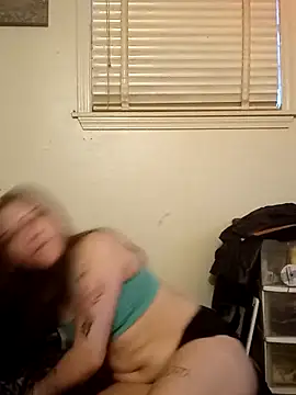 Snapshot of LadySn0w26 chatting on 02-08-26, 12:41 LadySn0w26 online show from 02-08-26, 12:41