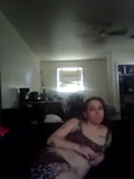 Snapshot of LadySn0w26 chatting on 02-09-26, 04:00 LadySn0w26 online show from 02-09-26, 04:00