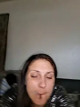 Snapshot of LadySn0w26 chatting on 03-08-26, 07:17 LadySn0w26 online show from 03-08-26, 07:17