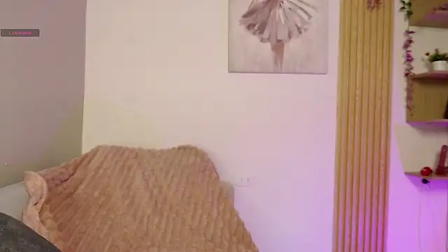 chloe peach  online show from 04-24-26, 01:24