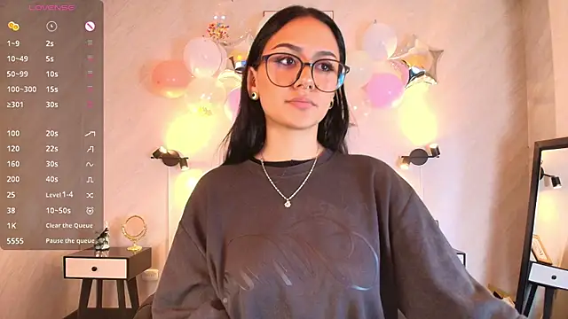 NiccolleHall online show from 02-19-26, 01:40