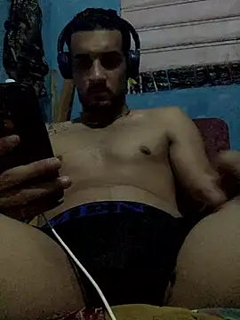 Snapshot of Wicy23 chatting on 05-27-26, 02:08 Wicy23 online show from 05-27-26, 02:08