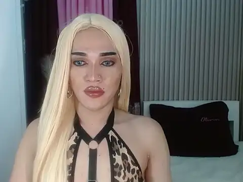 Snapshot of Kendalllust chatting on 05-29-26, 01:53 Kendalllust online show from 05-29-26, 01:53