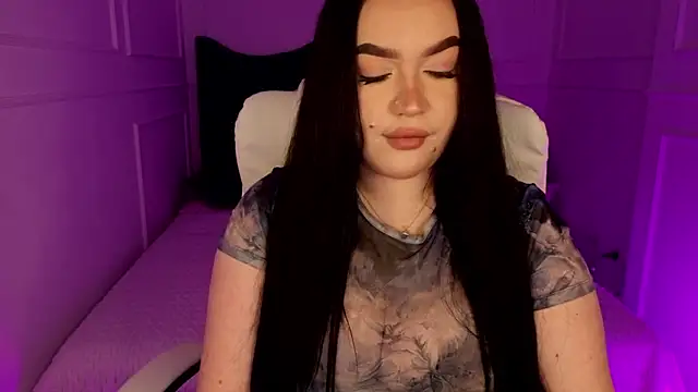 tinafox  online show from 04-09-26, 07:14