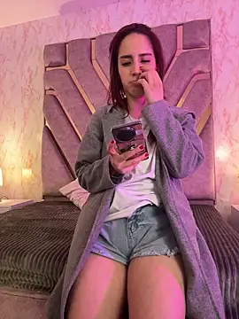 elodie rouge online show from 04-08-26, 12:16