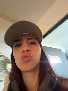 elodie rouge online show from 07-06-26, 12:13