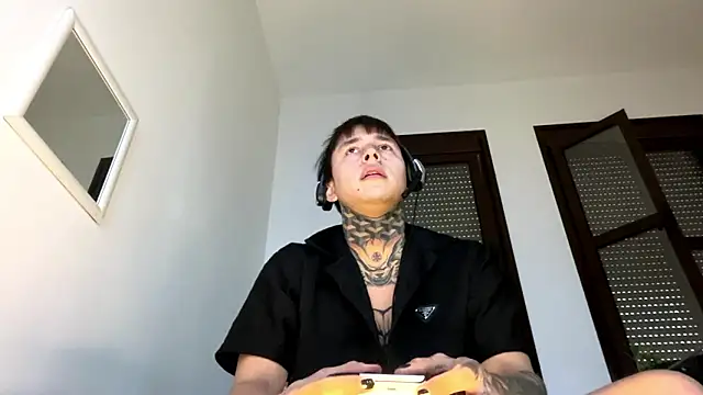 Snapshot of COLOMBIAN20CM chatting on 03-08-26, 01:26 COLOMBIAN20CM online show from 03-08-26, 01:26