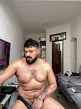 Snapshot of latinCuplex chatting on 02-10-26, 02:21 latinCuplex online show from 02-10-26, 02:21