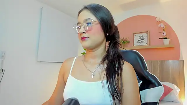 ivette swan online show from 04-18-26, 07:58