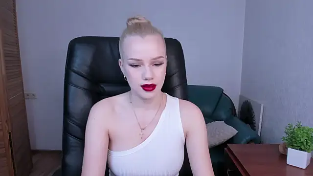 Stacy Western online show from 02-12-26, 01:06