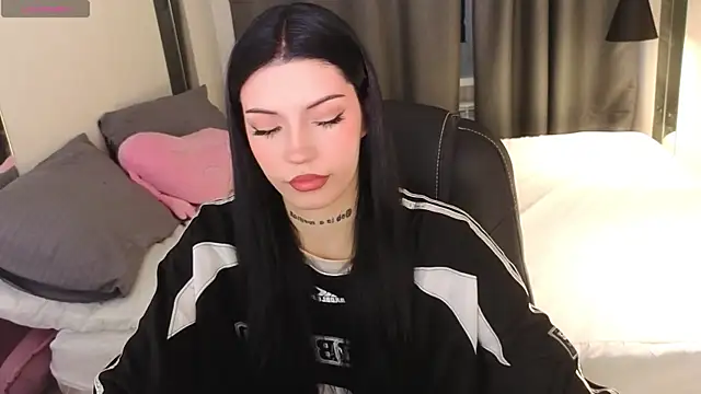 Kelly  Bunny online show from 05-16-26, 06:10