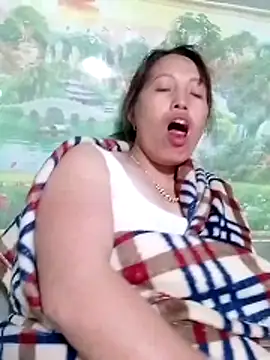 Gummiesu online show from 04-22-26, 11:12