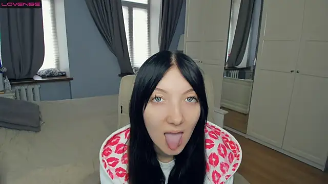 RoxanneComisky online show from 02-08-26, 06:50