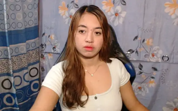 Snapshot of pinay_mayahiga chatting on 03-10-26, 06:18 pinay mayahiga online show from 03-10-26, 06:18