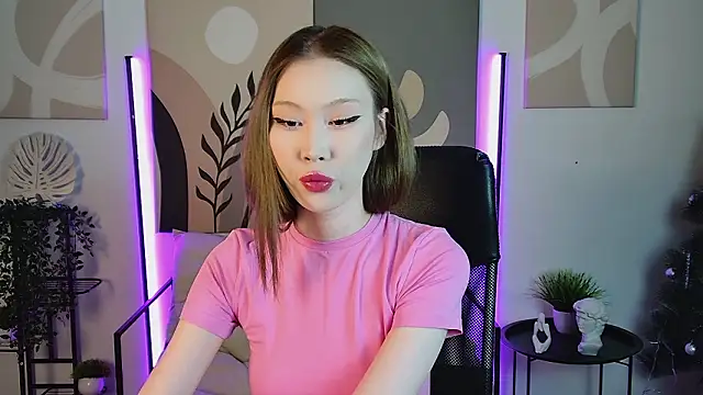 SarahRice online show from 02-27-26, 04:18