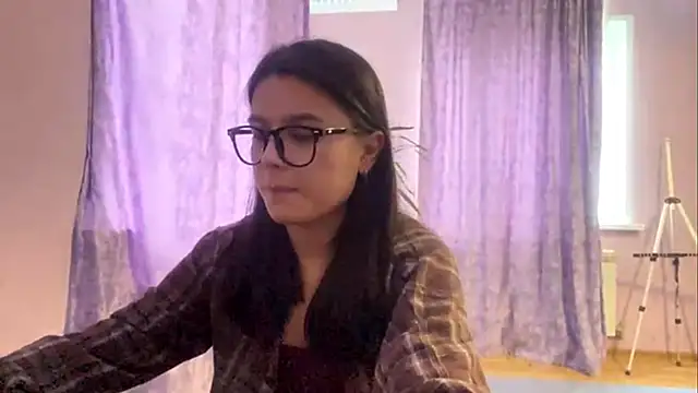 SaintMari online show from 04-28-26, 02:11