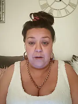 Snapshot of Nova-iswiserx chatting on 02-24-26, 11:08 Nova-iswiserx online show from 02-24-26, 11:08