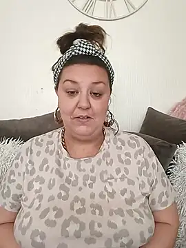 Snapshot of Nova-iswiserx chatting on 03-30-26, 01:23 Nova-iswiserx online show from 03-30-26, 01:23