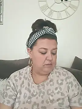 Snapshot of Nova-iswiserx chatting on 03-31-26, 10:15 Nova-iswiserx online show from 03-31-26, 10:15