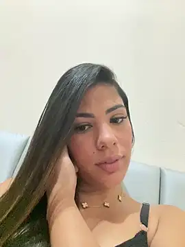 Snapshot of paola_oliveira chatting on 03-07-26, 05:43 paola oliveira online show from 03-07-26, 05:43