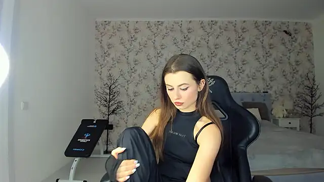 Hot Molly5 online show from 02-04-26, 07:31