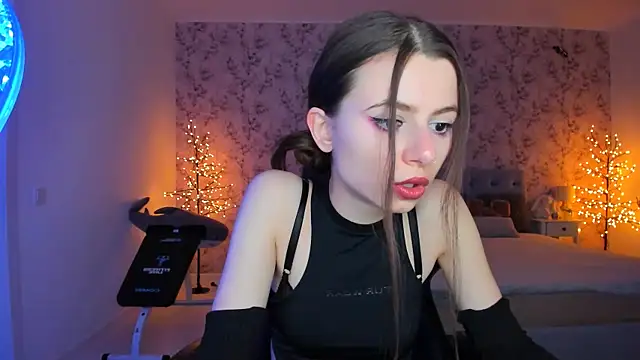 Hot Molly5 online show from 04-03-26, 06:39