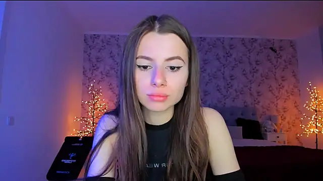 Hot Molly5 online show from 05-17-26, 06:37