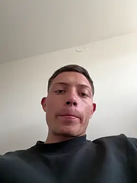 santiObrero online show from 04-08-26, 09:15