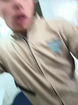 santiObrero online show from 04-20-26, 04:54