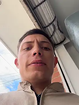 santiObrero online show from 04-24-26, 07:05