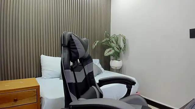 mila pinkett online show from 02-25-26, 07:12