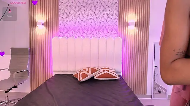 Amira Alzahra online show from 03-09-26, 05:11