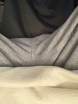 givemeabreak34 online show from 04-12-26, 06:57