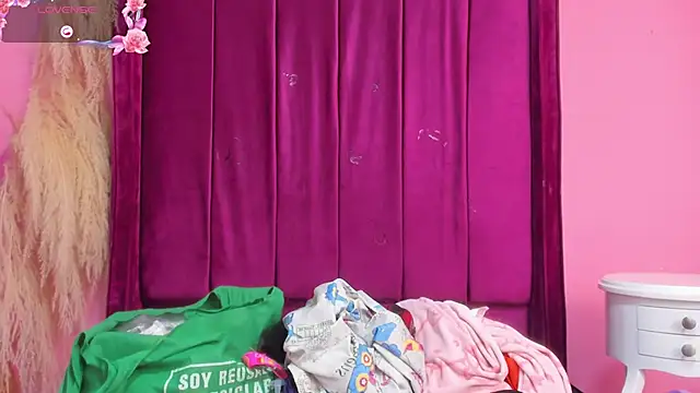 mitzukywinteer online show from 04-12-26, 08:25