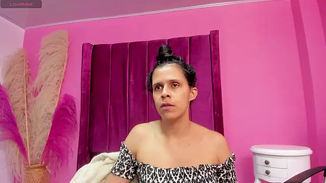 mitzukywinteer online show from 04-25-26, 06:38