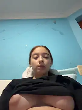 Snapshot of Carithooo chatting on 05-06-26, 03:02 Carithooo online show from 05-06-26, 03:02